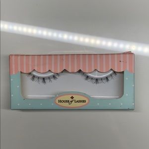 House of lashes bottom lashes